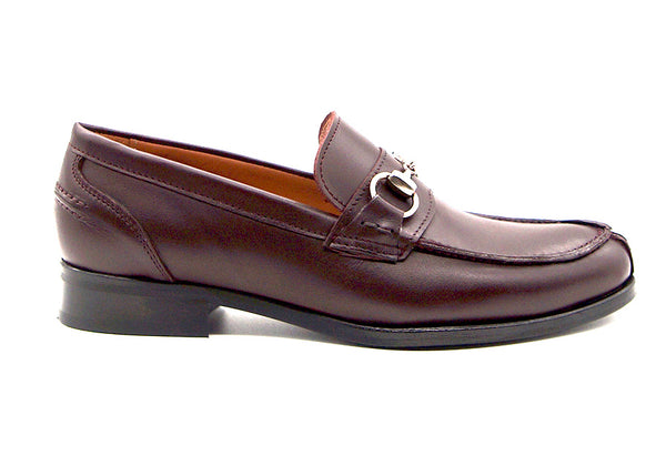 Mocasín  Piel Bourdeos con Adorno