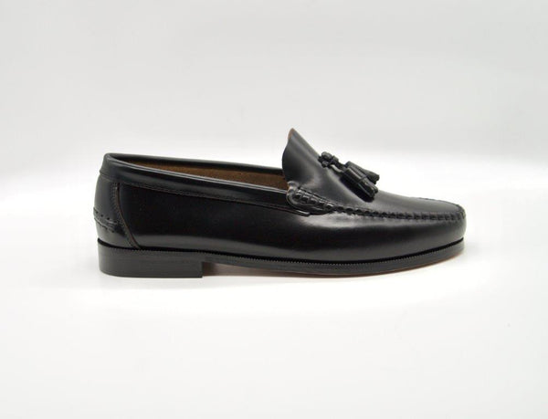 Tassel Castellano in Black